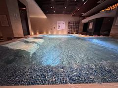 -爱乐国际温泉水疗会