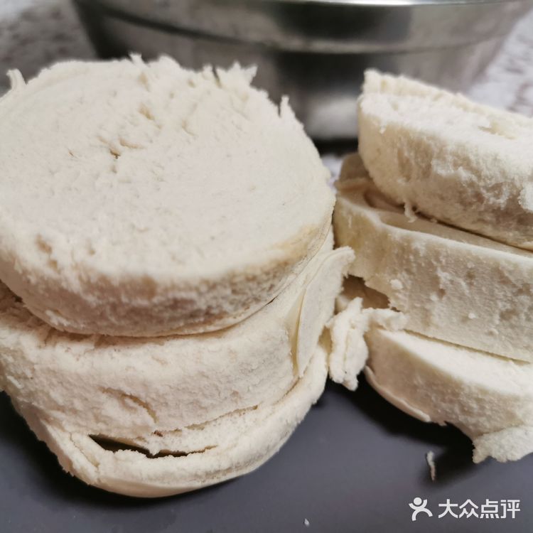 被旺财pick的软软的金黄的油香的鸡蛋馍片