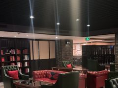 -上海锦江汤臣洲际大酒店柒酒廊