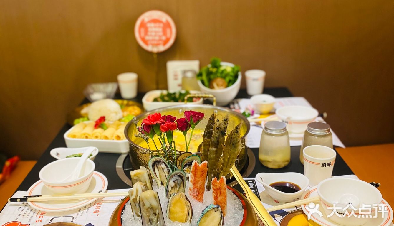 五只老母鸡一锅汤｜冬日火锅“顶鲜”！