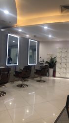 点击看大图 -八佰伴8008星级形象店