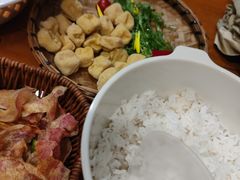 -老滇山寨•云南特色菜•地方菜•民族风情歌舞表演(金碧店)