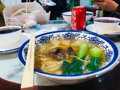 牛腩捞面-五条人糖水铺-宽厚里店