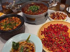 -万重锦·人文川菜馆(骡马市店)