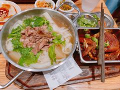 翘脚牛肉粉加手撕鸡套餐-小满手工粉(上海月星环球港店)