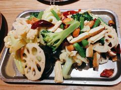 -耶里夏丽·新疆菜·28年喀什老馆(田林东路店)