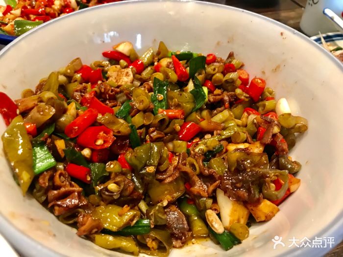 德友记湖南老饭铺酸辣鸡杂图片 - 第2张