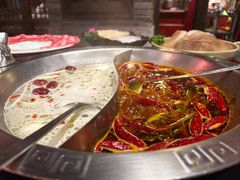 鸳鸯骨汤锅-袁老四重庆老火锅(桐梓坡店)