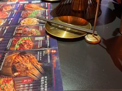 -何师烧烤Pro ·江湖川菜·小龙虾·精酿(太古里旗舰店)