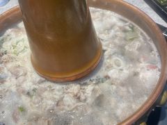 -洞庭洲·防空洞火锅·铜锅涮肉·烧烤(新百广场店)