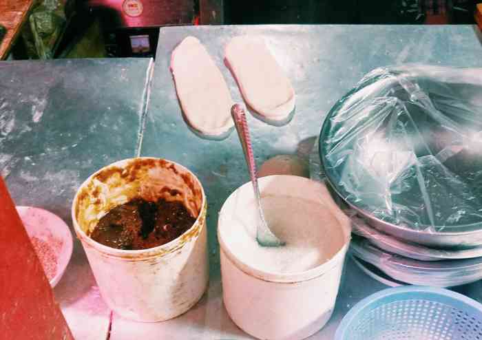 "在当地市民的推荐中,射洪县彭饼子的呼声最高.