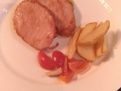 -成桂西餐厅·42年的味道(五大道疙瘩楼店)