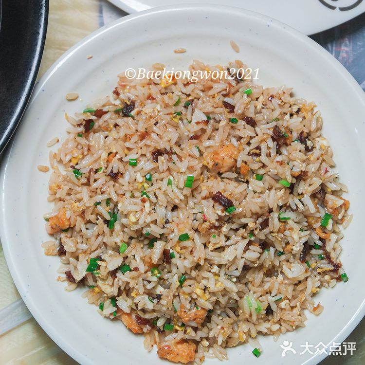 武汉美食分享 | 油焖大虾哪家强? 反正我只吃肥肥虾庄!
