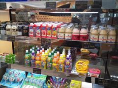 零售区-面包森林(鲁邦风情街店)