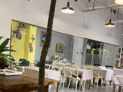 大堂-吉丁鸟咖·异宠·寄养