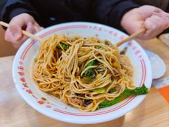 -犟一碗双椒鸡面(得意世界店)