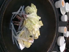 铁锅炖活鱼-铁锅炖活鱼