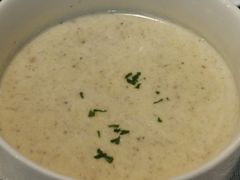 蘑菇浓汤-LUCCA卢卡西班牙海鲜饭(远洋广场店)