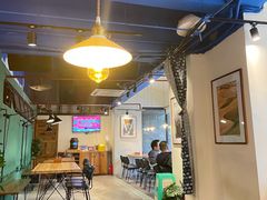 用餐区-无届青年餐馆(熙街店)