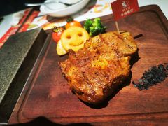 厚切烧焗肉眼心-杯子红牛排(创意产业园店)