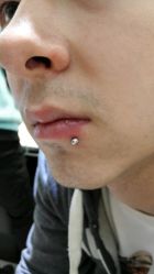 -花师傅专业穿耳洞