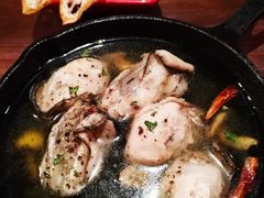 橄榄油煮牡蛎配烤面包-LIBERO(张虹路店)
