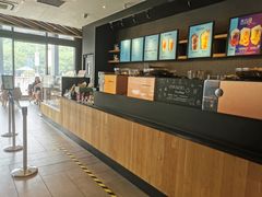 -星巴克臻选(莘庄仲盛店)