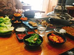 -肉甲韩国木炭烤肉(新壹街1店)