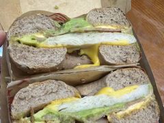 -Tims天好咖啡·贝果(东吴龙湖天街店)