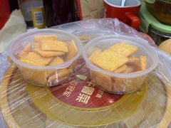 -老牌坊云南鱼豆花火锅(哈西万达店)