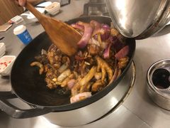 -胡须佬鸡煲四季火锅店(石厦西村直营店)