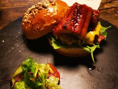 -HIGH FIVE哈福手工汉堡(桂林路店)