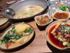 -老凯俚酸汤鱼(鸿通城店)