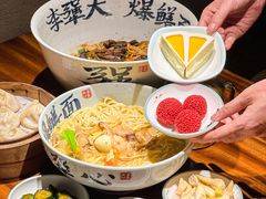 -李犟大爆鳝面·手工蟹黄包(湖滨西湖店)