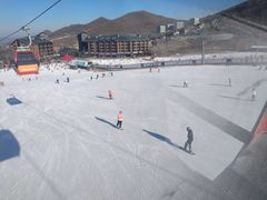 -中旅松花湖滑雪场