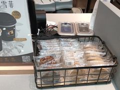 -瑞幸咖啡(巴黎春天陕西路店)
