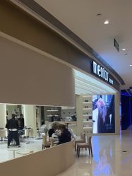 -Mentor Hair Salon