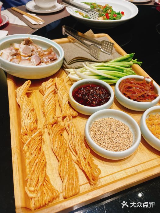 闫府私房菜·百年鲁菜(恒隆店)图片
