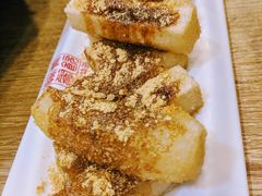 -愉肴麻辣香锅(中山路店)