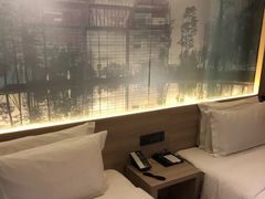 -成都太古里总府王府井亚朵X酒店