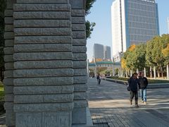 -武汉大学校门牌坊