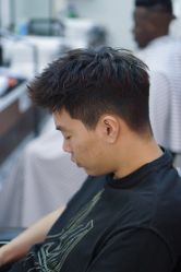 -理昂男士理发店 Barber shop