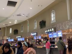 -家乐福(四元桥购物中心店)