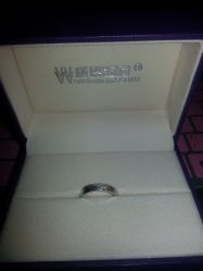 -威德钻石-克拉钻大本营(南京东路店)