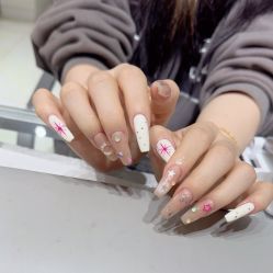 -艾珂·美甲美睫