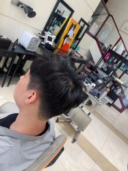 -Hello Lady发型设计