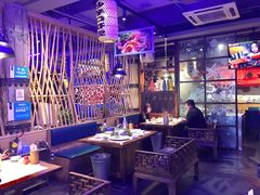 大堂-船梆煮•蒸汽海鲜·炉火烤肉(五四广场店)