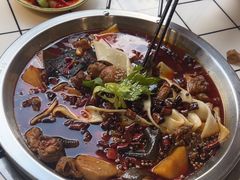 -晓彭肥肠鸡·泡椒鸡火锅(水木天地店)
