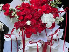 -拾花记花艺·求婚·订婚·生日布置(高新店)