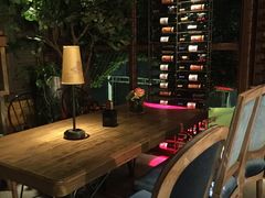 二楼有多间包房-胡桃里音乐酒馆(白云五号T5 MALL店)